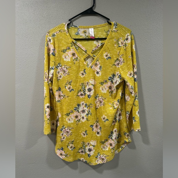 No Boundaries Tops - 🔴No Boundaries Yellow Floral Top